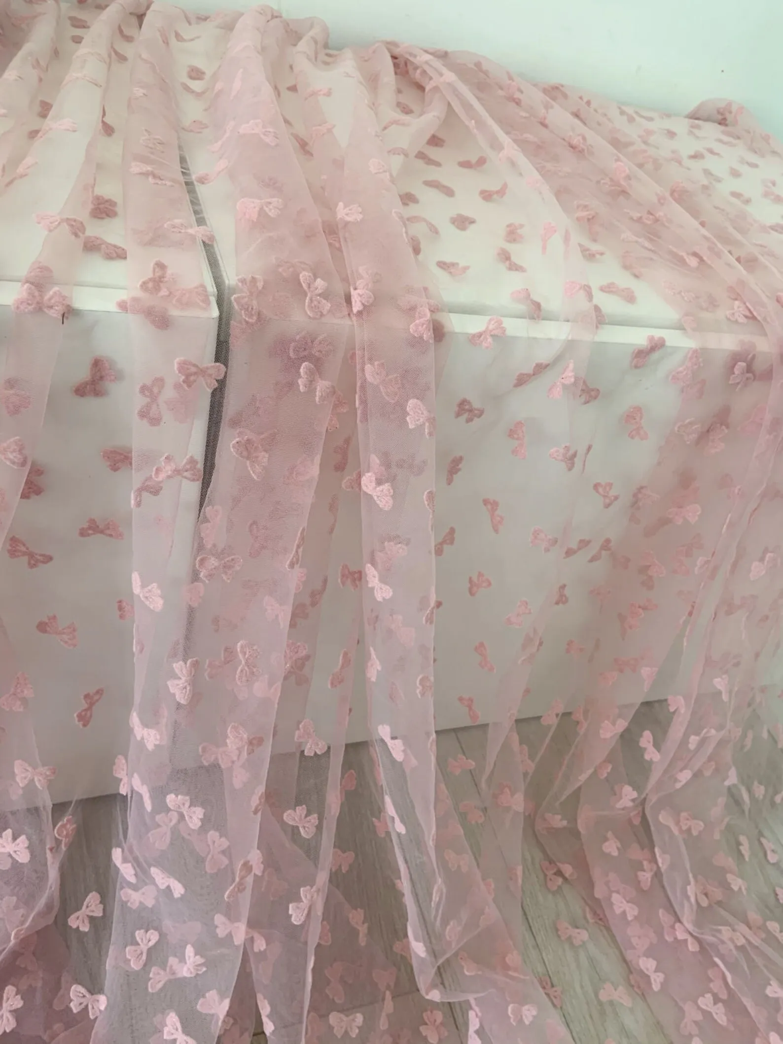 Puha tüll szövet mályvaszínű rózsaszín pelyhesítő masnikkal menyasszonyi fátyolhoz Gyermekruházat Szövet baba szoknya DIY anyagok Kép 1